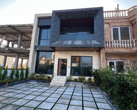 فروش ارزونترین ویلای تریبلکس در چمستان با روف گاردن