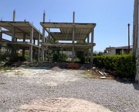 ویلای تریپلکس نیمه کاره در رمشی چمستان