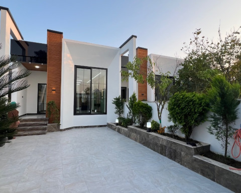 فروش ویلای شرایطی مدرن در چمستان نزدیک به جنگل