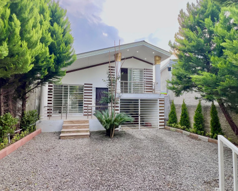 فروش ویلا باغ شهرکی در چمستان مناسب سکونت دائم