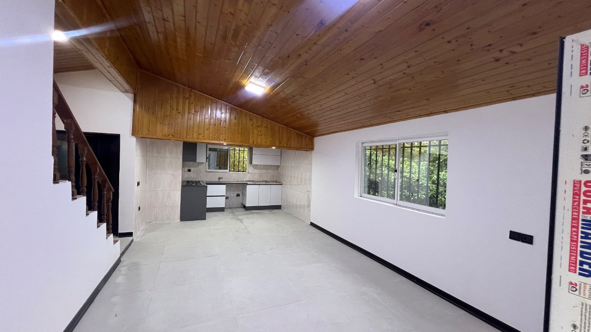 ویلای نیم پیلوت در چمستان روستای دارکلا ویلای نیم پیلوت در چمستان روستای دارکلا